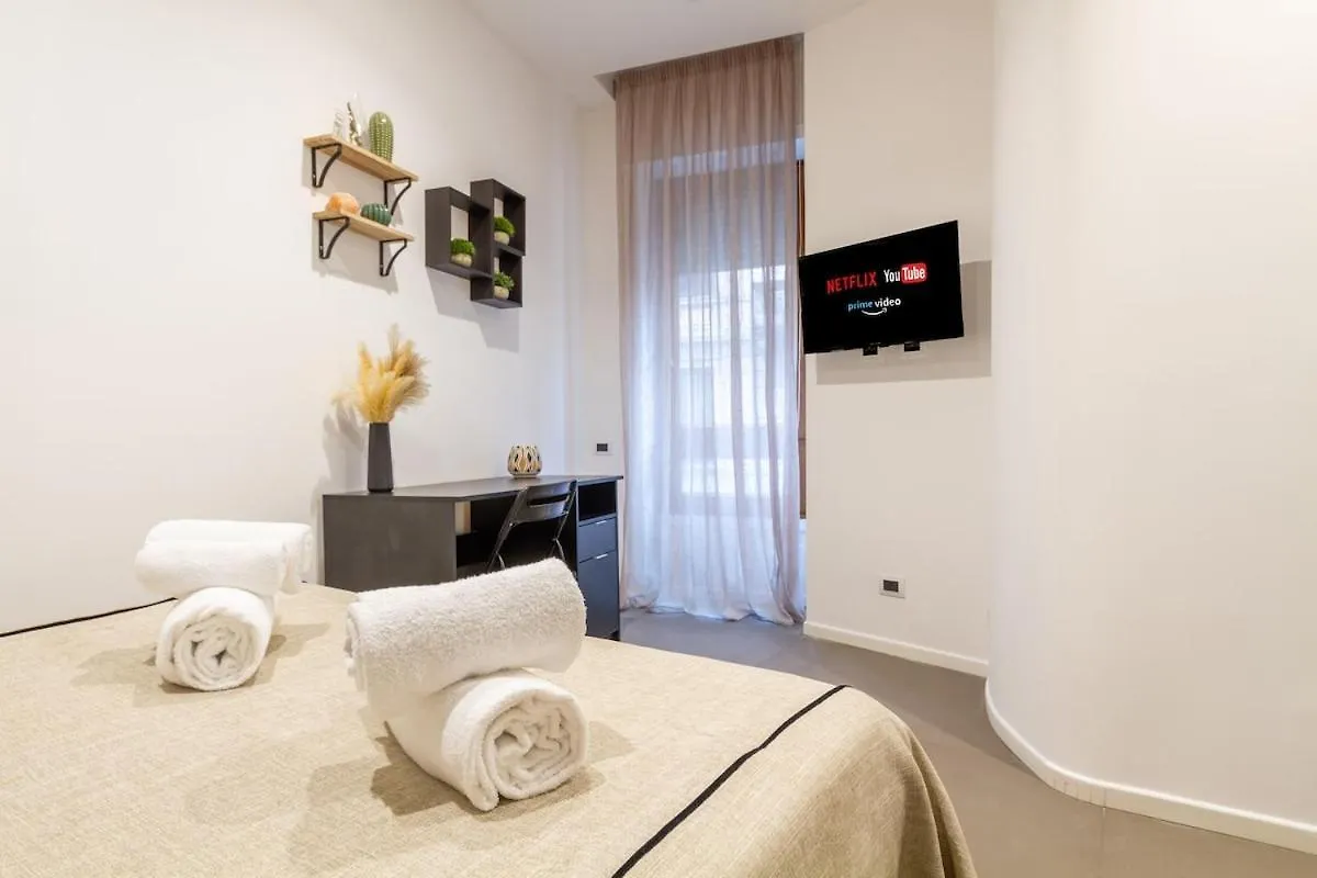 Duomo Centrale Stylish Double Suite Near Metro Milán Italia