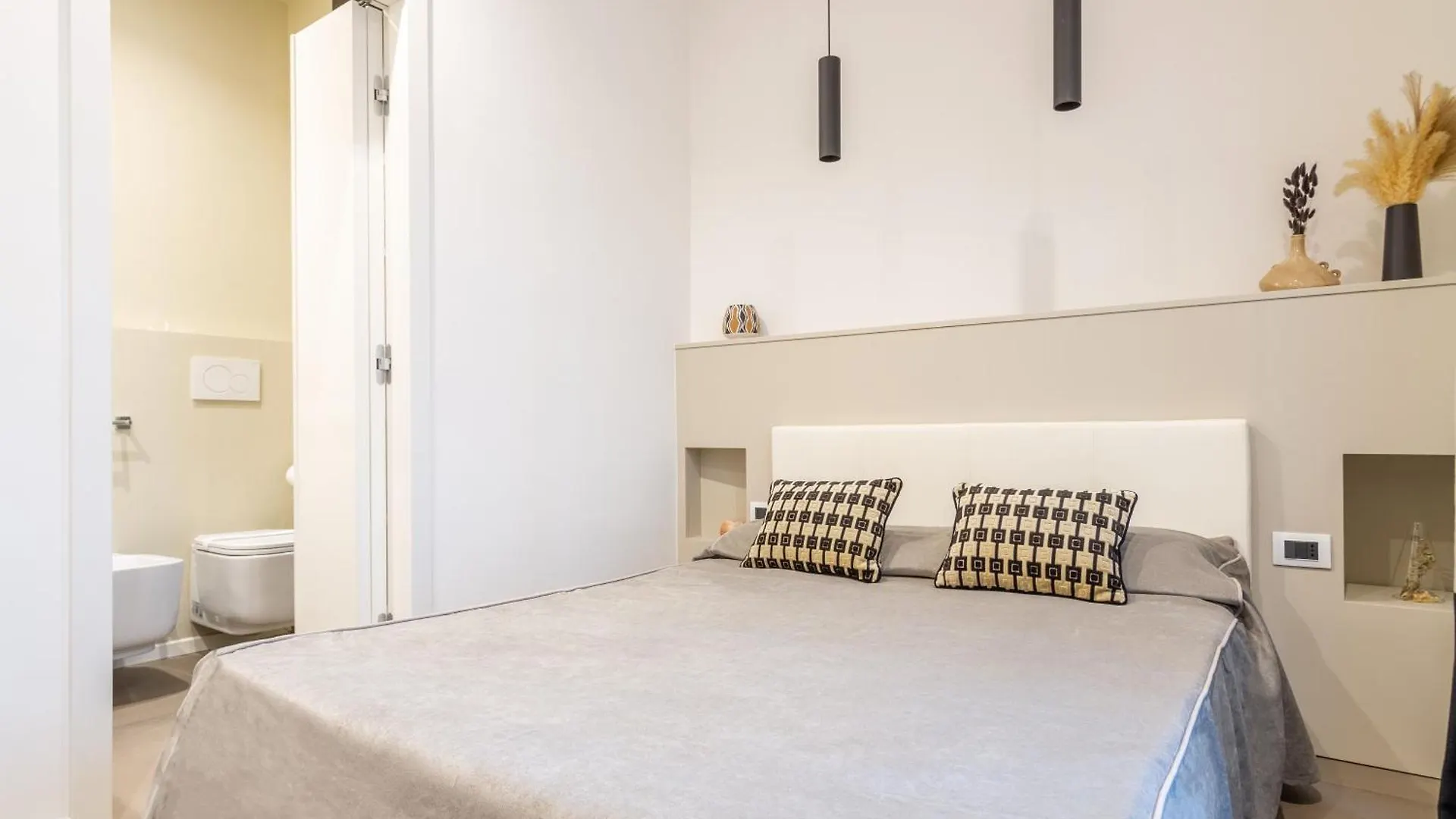 Duomo Centrale Stylish Double Suite Near Metro Milán Italia