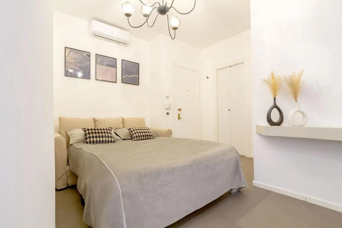 Duomo Centrale Stylish Double Suite Near Metro Milan 0*,