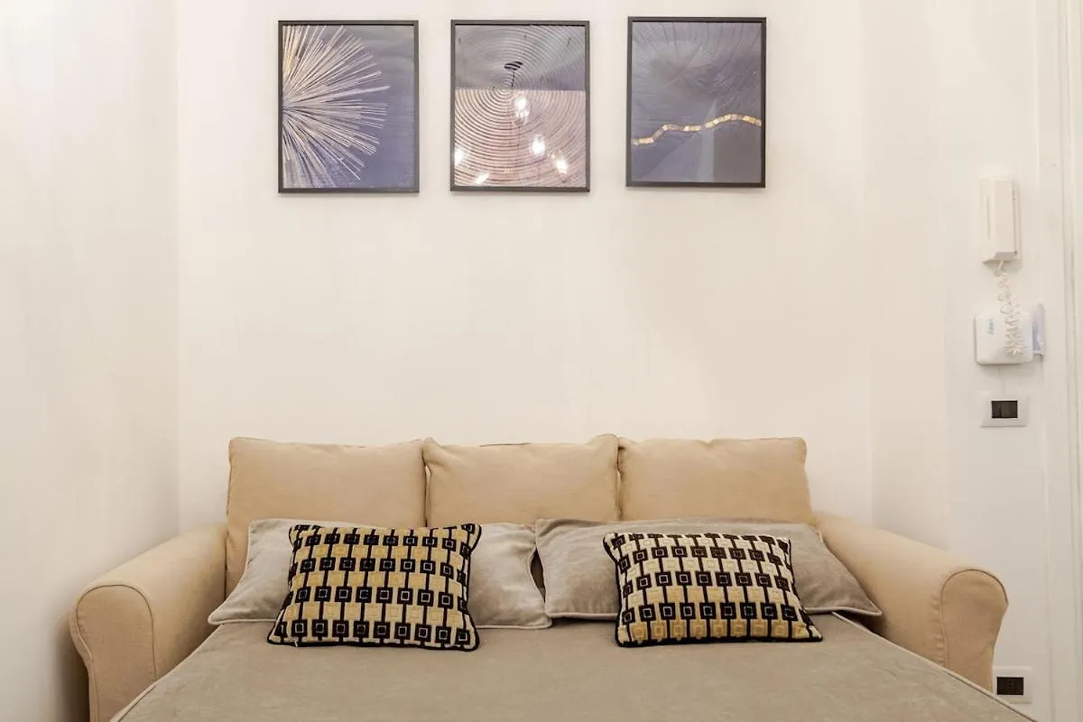 Duomo Centrale Stylish Double Suite Near Metro Milan 0*,  Italy