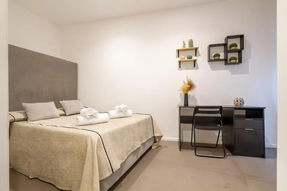 Duomo Centrale Stylish Double Suite Near Metro Milan