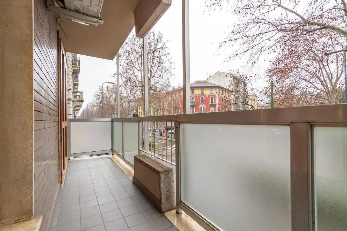 Apartment Duomo Centrale Stylish Double Suite Near Metro Milan