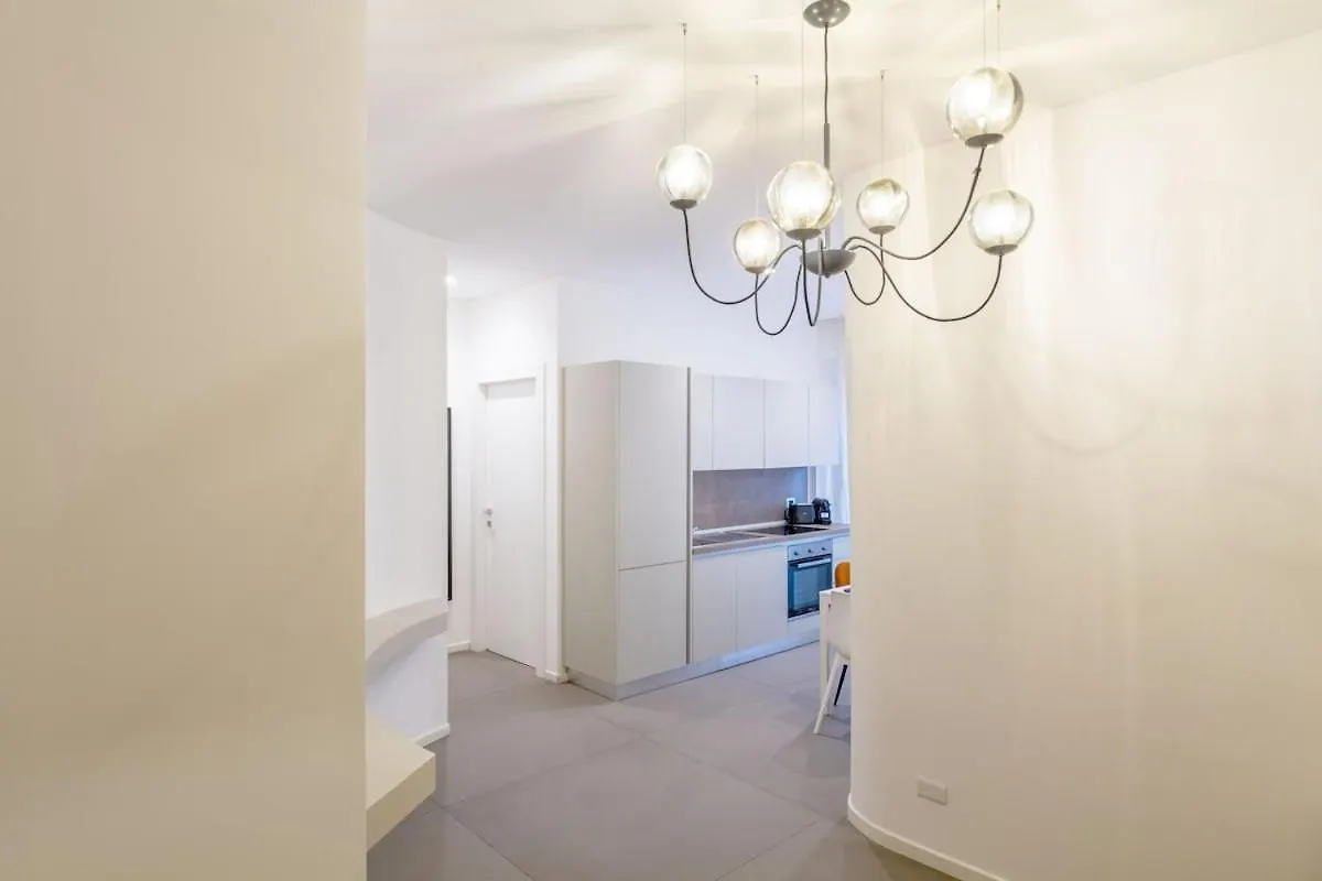 Duomo Centrale Stylish Double Suite Near Metro Milan 0*,  Italy