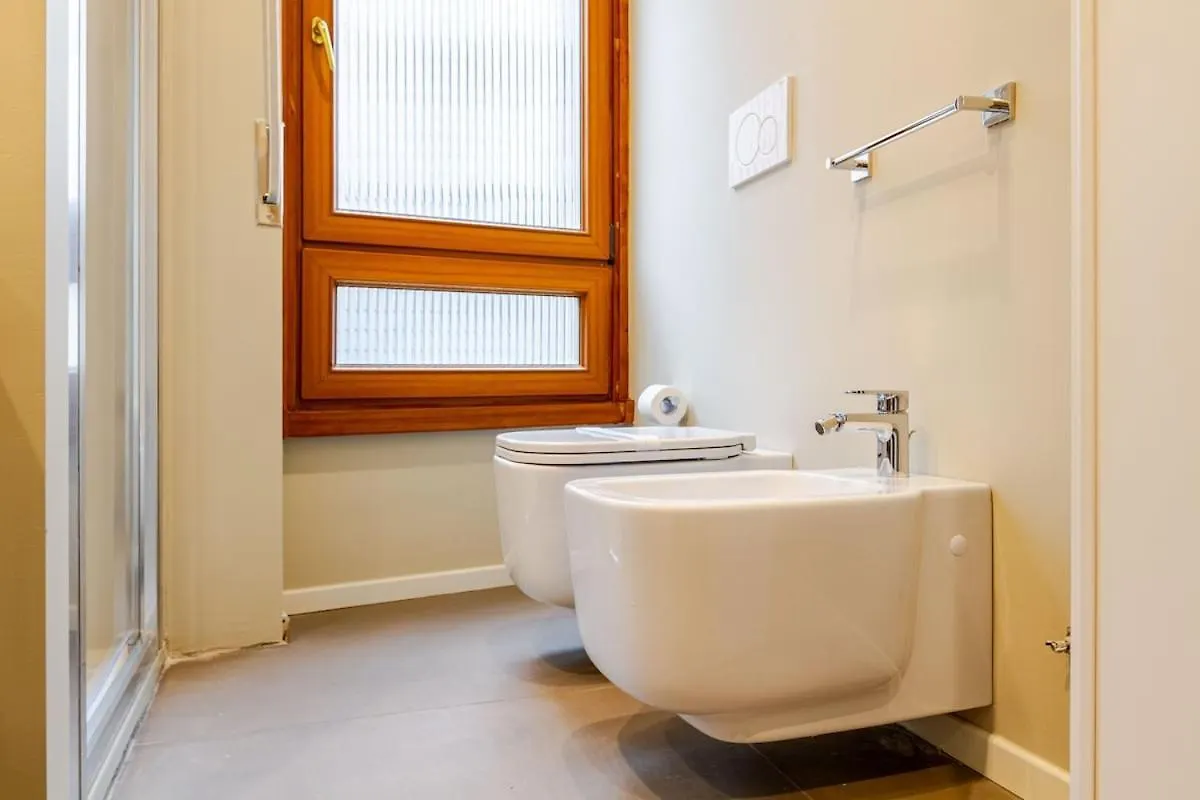 Duomo Centrale Stylish Double Suite Near Metro Milan Italy