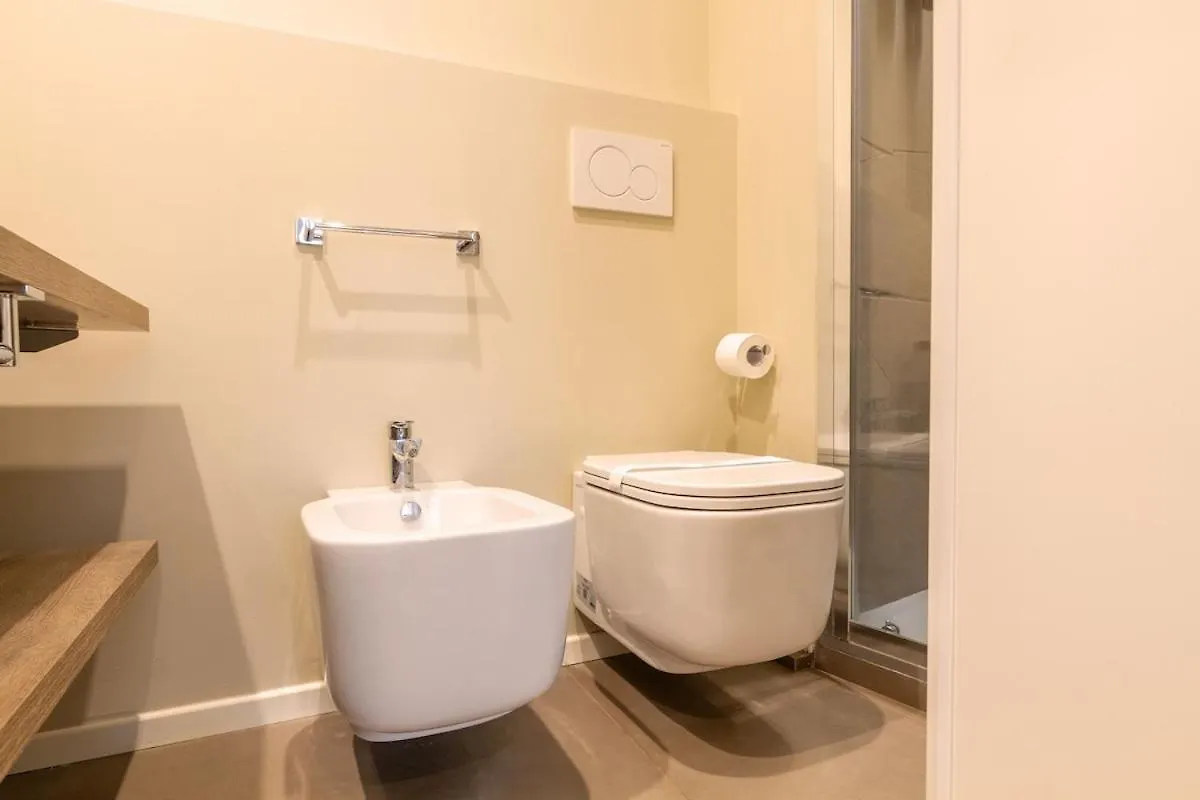 Duomo Centrale Stylish Double Suite Near Metro Milan Apartment